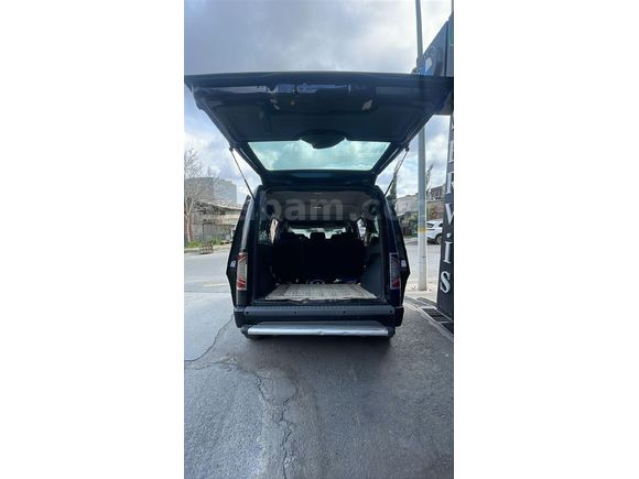 Sahibinden Ford Tourneo Connect 1.8 TDCI Deluxe 2011 Model