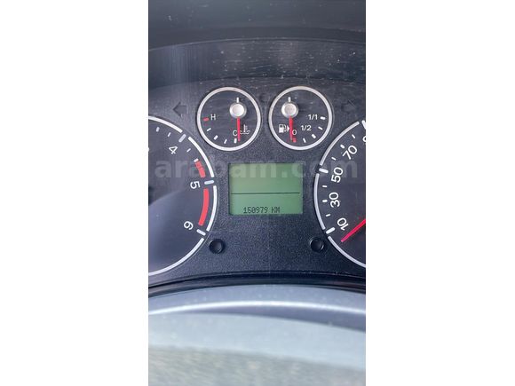 Sahibinden Ford Tourneo Connect 1.8 TDCI Deluxe 2011 Model
