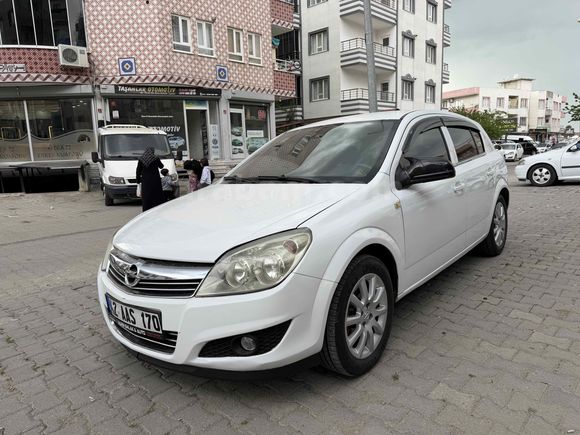 Galeriden Opel Astra 1.4 Enjoy 2010 Model Batman