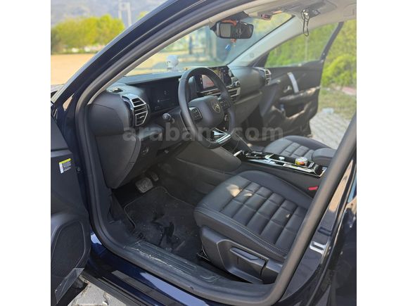 Hatasız Citroen e-C4 Max 2025 Model (Gece Mavisi) - Manisa