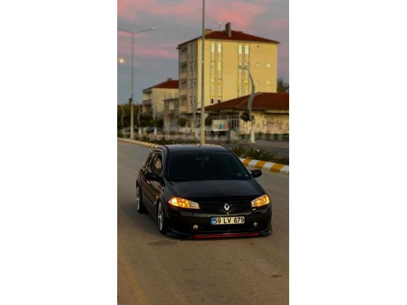 Sıfır motor Sahibinden Renault Megane 1.6 Dynamique 2005 Model  