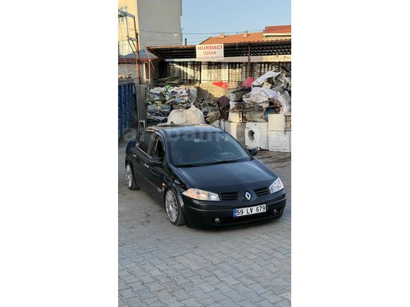 Sıfır motor Sahibinden Renault Megane 1.6 Dynamique 2005 Model  