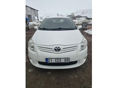 Öğretmenden Toyota Auris 1.33 Comfort 2012 Model