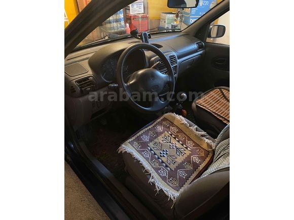 Sahibinden Renault Clio 1.4 RNA 2000 Model 