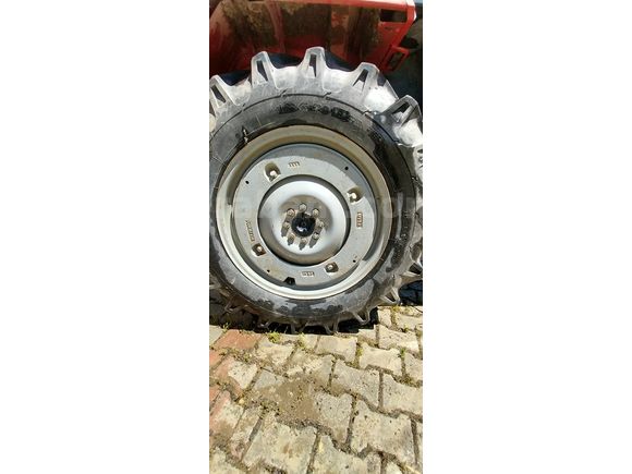 240 S EFSANE ORJİNAL-ASKI PEDAL -TUTULAN TRAKTÖR*ACİL SATILIK *