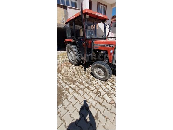 240 S EFSANE ORJİNAL-ASKI PEDAL -TUTULAN TRAKTÖR*ACİL SATILIK *