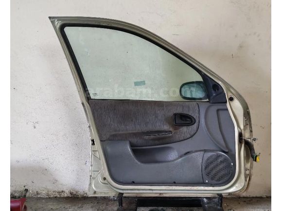 Renault Megane 1 ÇIKMA YEDEK PARÇALARI Uşak