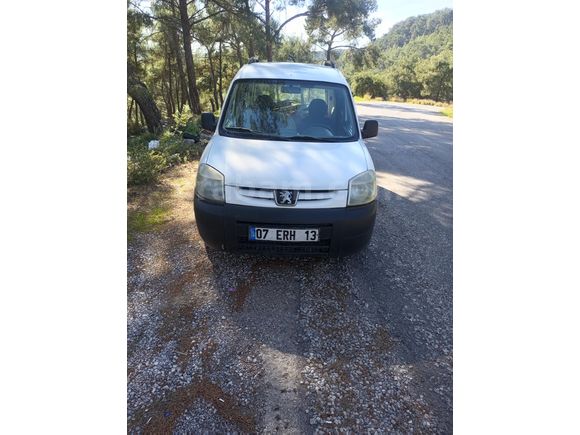 Sahibinden Peugeot Partner 2.0 HDI 2004 Model