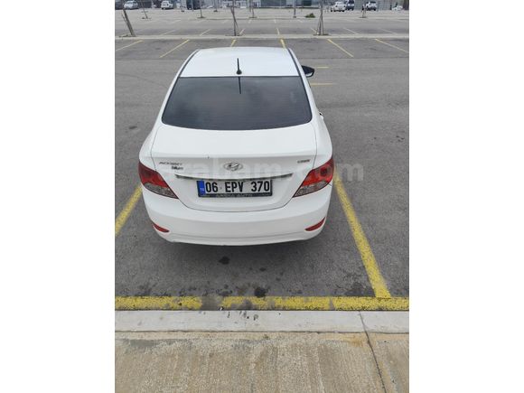 Sahibinden Hyundai Accent Blue 1.6 CRDI Mode 2015 Model