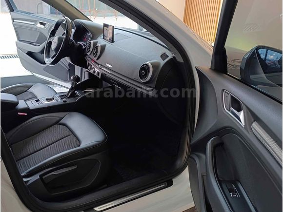 Audi A3 Sedan 1.6 TDI Design Line