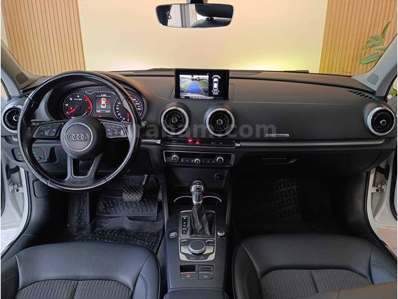 Audi A3 Sedan 1.6 TDI Design Line