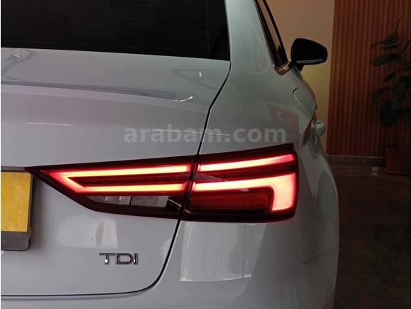 Audi A3 Sedan 1.6 TDI Design Line