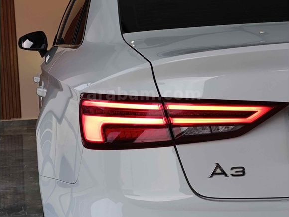Audi A3 Sedan 1.6 TDI Design Line