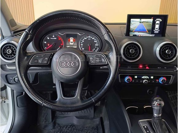 Audi A3 Sedan 1.6 TDI Design Line