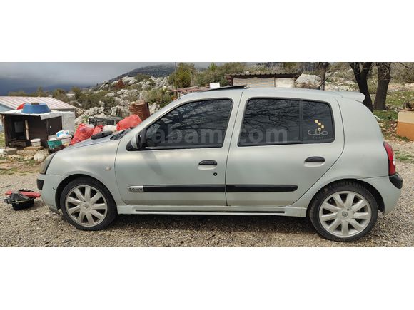 Sahibinden Renault Clio 1.4 Privilege 2003 Model