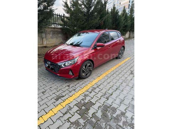 Sahibinden Hyundai i20 1.4 MPI Style 2022 Model 