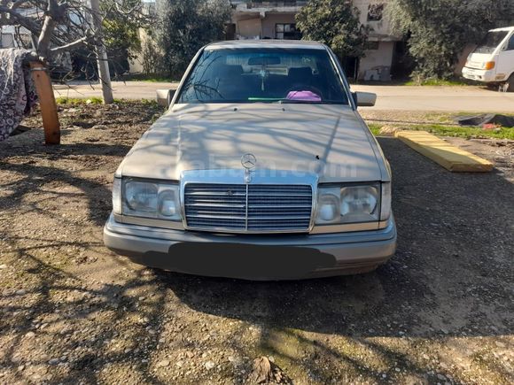 Sahibinden Mercedes - Benz E 200 1990 Model