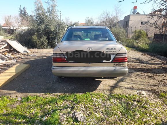 Sahibinden Mercedes - Benz E 200 1990 Model