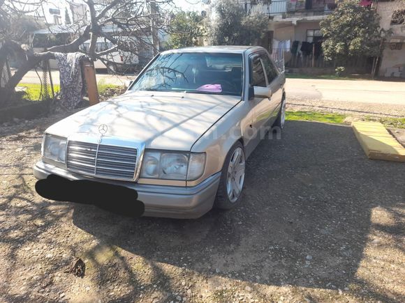Sahibinden Mercedes - Benz E 200 1990 Model