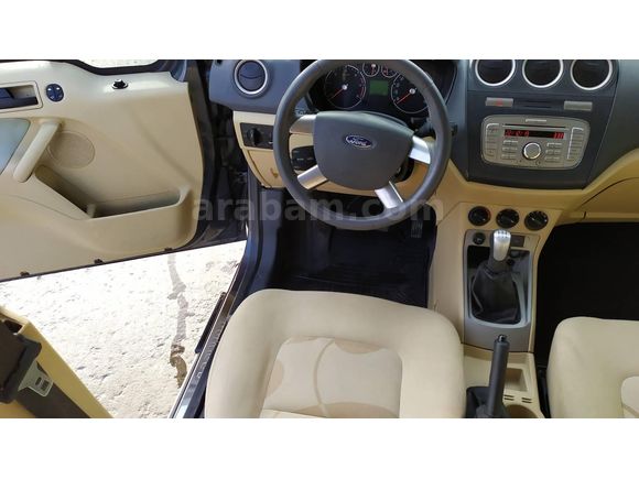 Sahibinden Ford Tourneo Connect 110PS 2010 Model