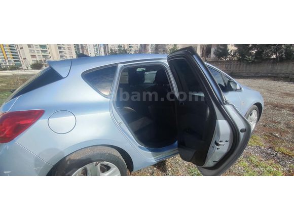 Sahibinden Opel Astra 1.6 Edition 2014 Model  132.000 km Gri