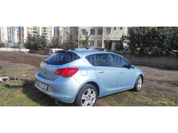 Sahibinden Opel Astra 1.6 Edition 2014 Model  132.000 km Gri