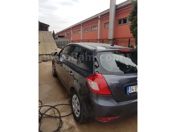 Sahibinden Kia Ceed 1.6 CRDi Cool 2012 Model  172500 km Gri