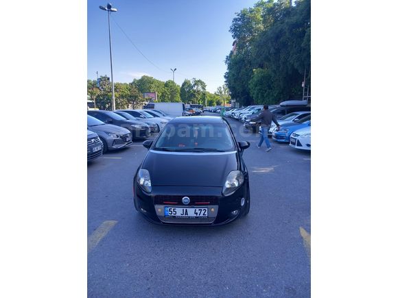 Sahibinden Fiat Punto fun 1.3 Multijet 2009 Model İstanbul 212.000 km Siyah
