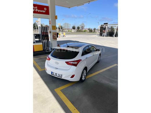 Sahibinden Hyundai i30 1.6 CRDi Elite 2013 Model 