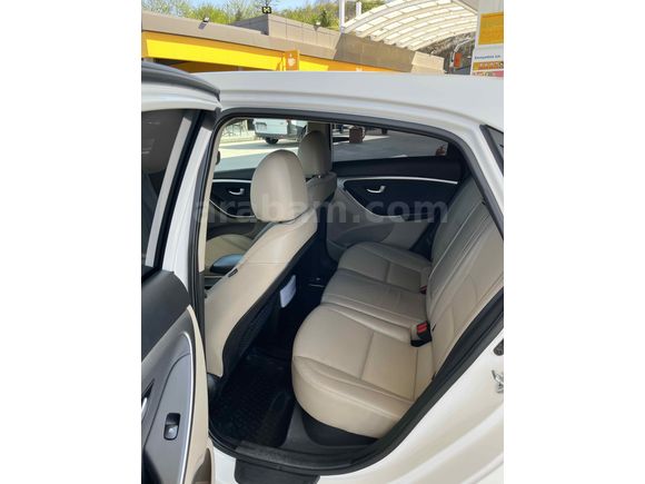 Sahibinden Hyundai i30 1.6 CRDi Elite 2013 Model 