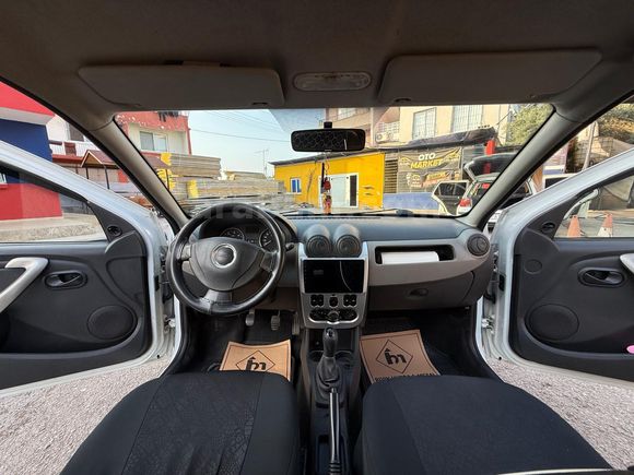 Sahibinden Dacia Sandero 1.2 Ambiance 2012 Model