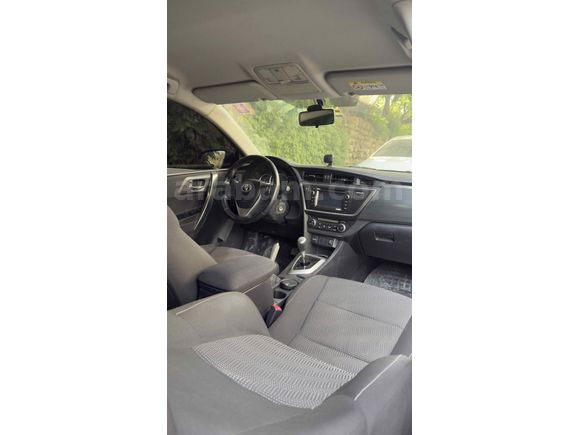 Sahibinden Toyota Auris 1.4 D-4D Active 2013 Model 