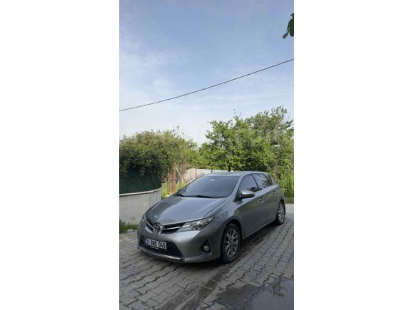 Sahibinden Toyota Auris 1.4 D-4D Active 2013 Model 