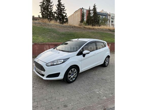 Sahibinden Ford Fiesta 1.25 My 2013 Model Aydın 95.000 km Beyaz