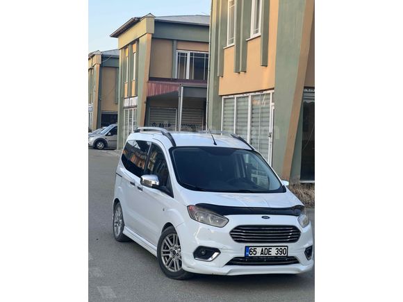 Sahibinden Ford Tourneo Courier 1.5 TDCi Journey Titanium Plus 2018 Model 