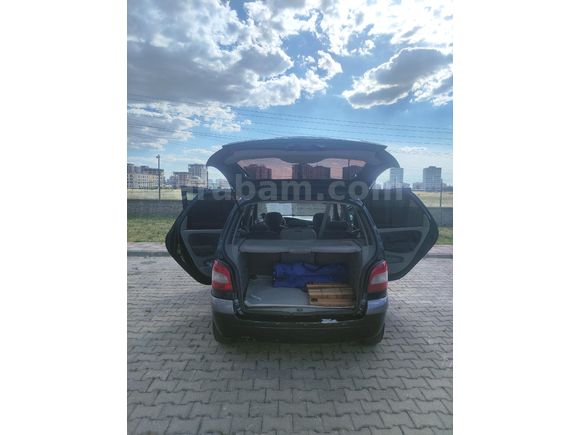 Sahibinden Renault Scenic 1.6 RXT 2001 Model