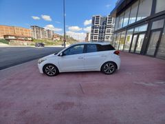 Galeriden Hyundai i20 1.4 MPI Style 2017 Model Ankara