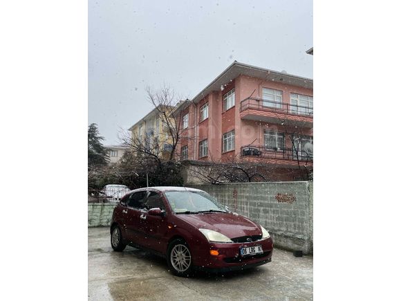 Sahibinden Ford Focus 1.6 Ghia 2001 Model 