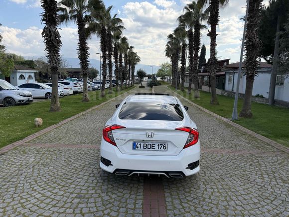 Sahibinden Honda Civic 1.6i VTEC Eco Executive 2018 Model 