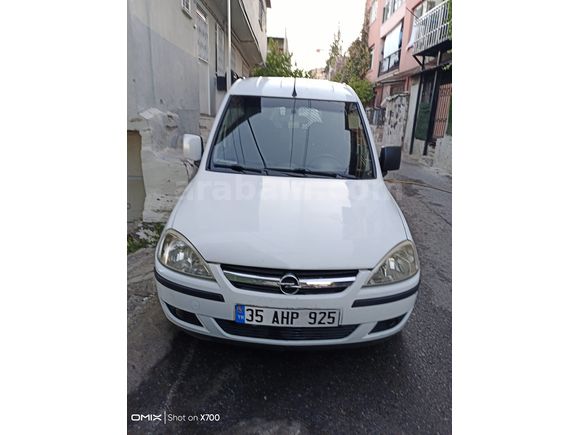 SAHİBİNDEN TEMİZ AİLE ARABASI OPEL COMBO 1.3 CDTI CITY PLUS 2006 MODEL İZMİR