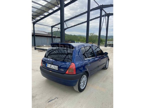 Sahibinden Renault Clio 1.4 RTA 2000 Model 