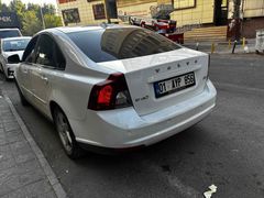 Sahibinden Volvo S40 1.6 D 2011 Model  300.000 km Beyaz