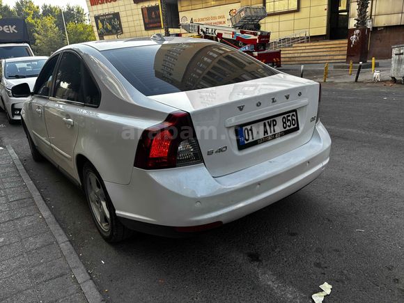 Sahibinden Volvo S40 1.6 D 2011 Model  300.000 km Beyaz