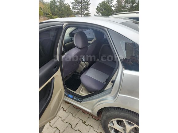 Sahibinden Ford Focus 1.6 TDCi Trend 2006 Model