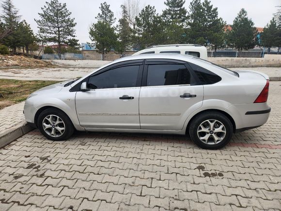 Sahibinden Ford Focus 1.6 TDCi Trend 2006 Model