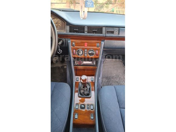 Sahibinden Mercedes - Benz 200 D 1994 Model