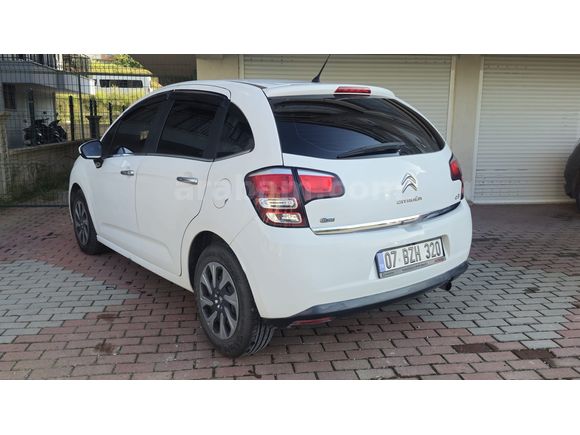 Bayan öğretmenden Citroen C3 otomatik dizel 