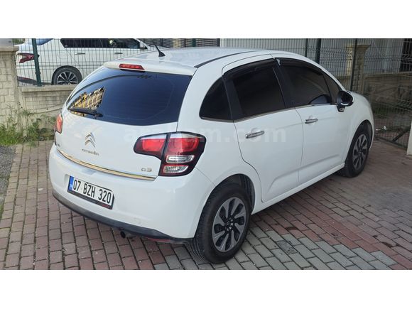 Bayan öğretmenden Citroen C3 otomatik dizel 