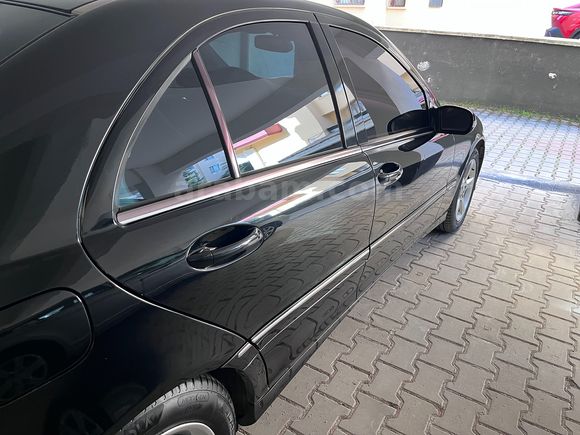 Sahibinden Düşük KM'de Mercedes C 200 CDI  2004 Model 