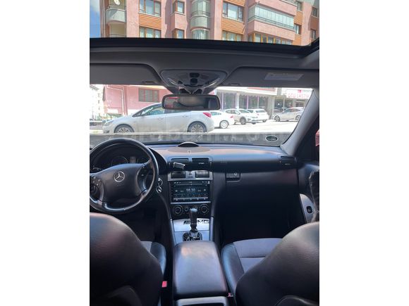 Sahibinden Düşük KM'de Mercedes C 200 CDI  2004 Model 